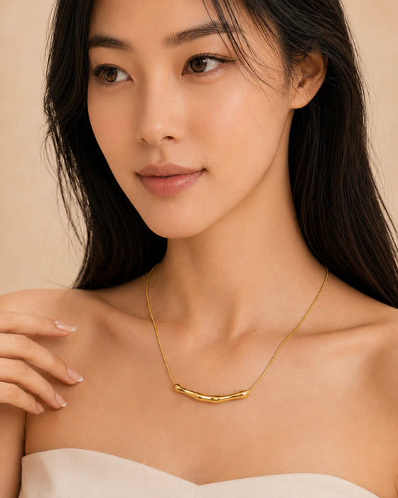 Arc Chain Necklace
