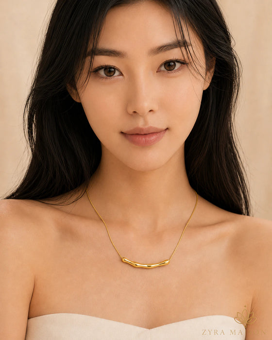 Arc Chain Necklace